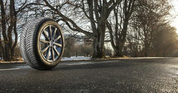Focus sur le pneu CrossClimate de Michelin : un pneu été pour l’hiver !