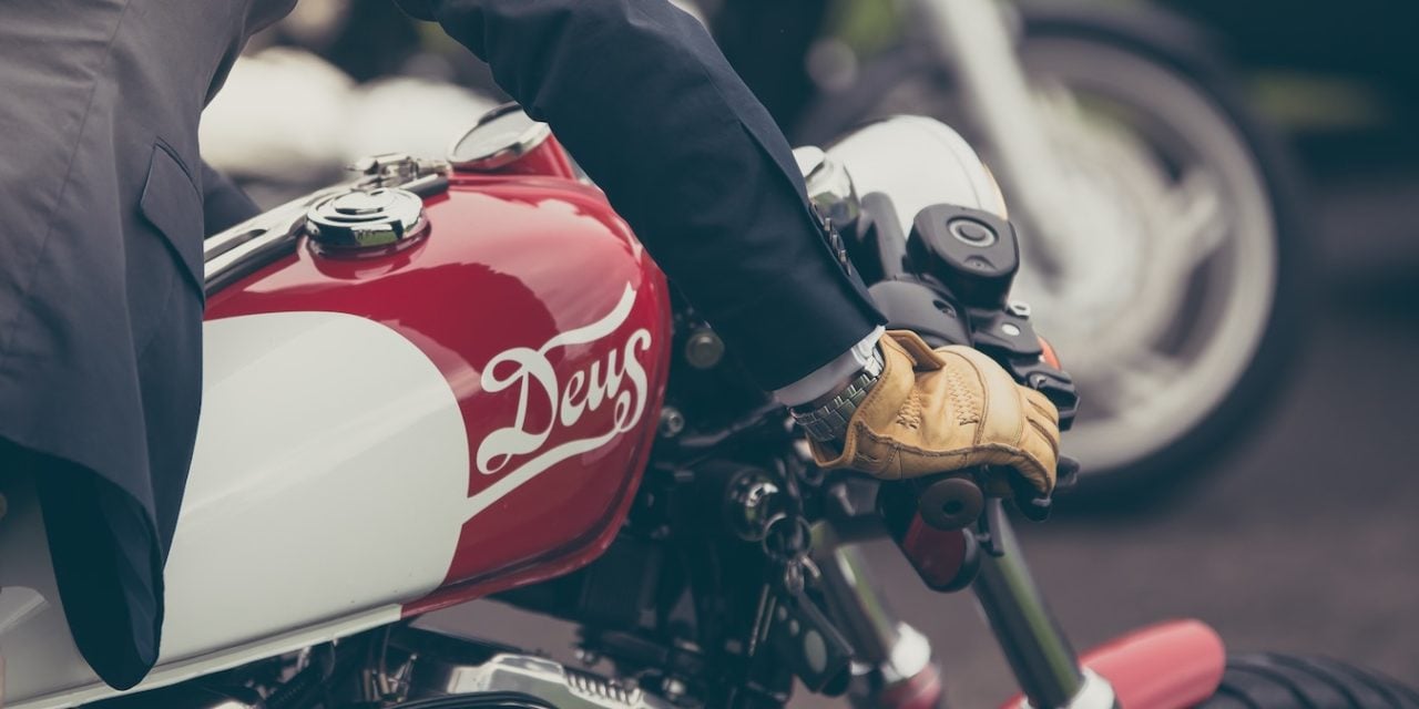 Équipements moto vintage pour un look rétro