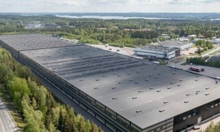 Nokian Tyres installe des panneaux solaires pour leur centre en Finlande